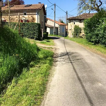 Tatil Evi Maison De 3 Chambres Avec Terrasse Amenagee A Martin *
