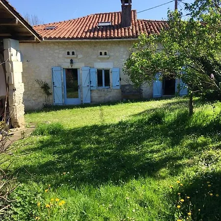 Maison De 3 Chambres Avec Terrasse Amenagee A Martin *